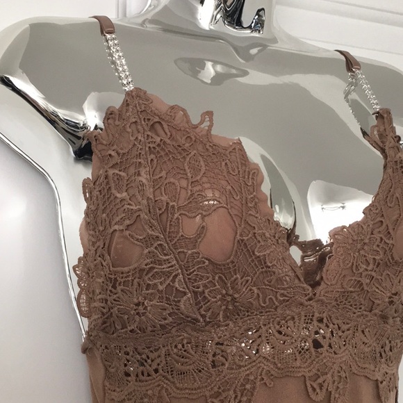 Tan rhinestone bodysuit - Picture 3 of 8